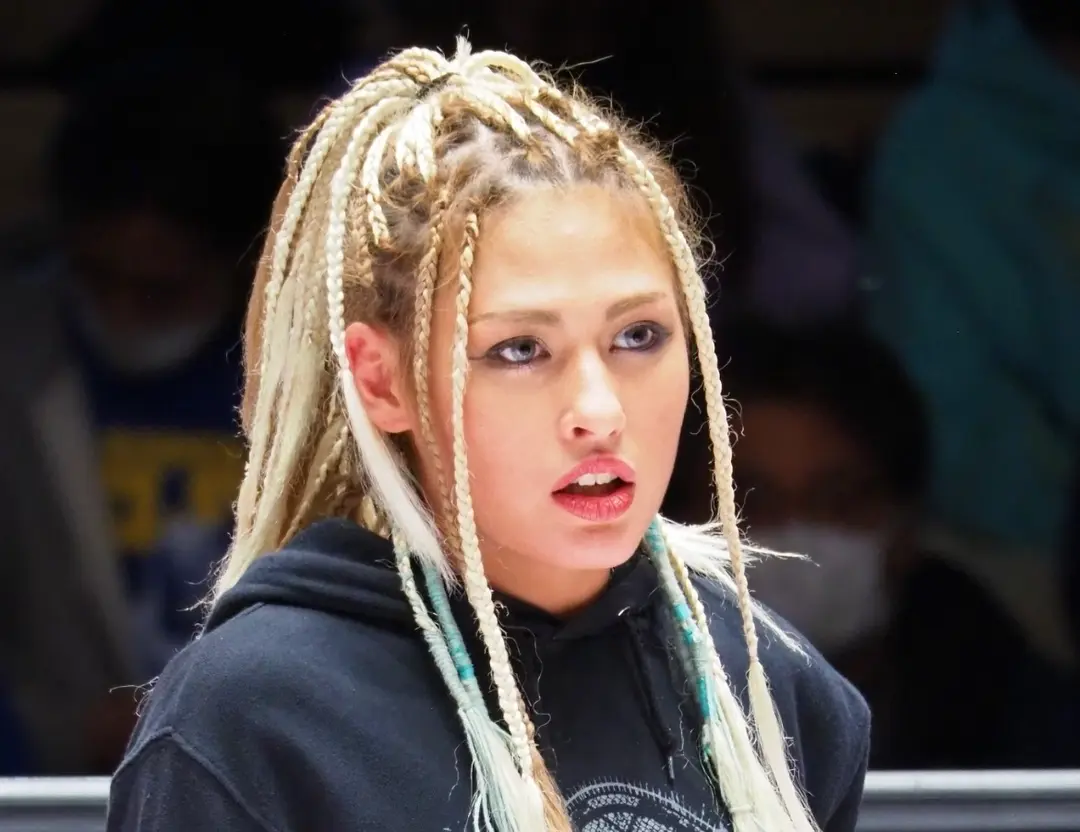 ジュリアがWWEとの契約に合意したと報道