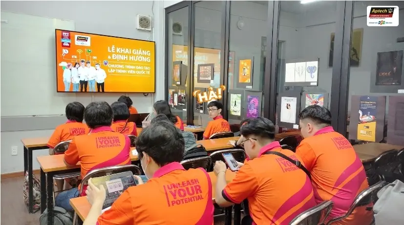Ngôn ngữ C là gì? Tại sao nên học lập trình C? 