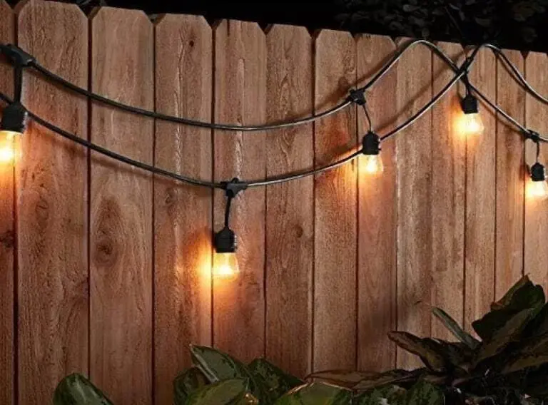 Lựa chọn đèn trang trí bóng tròn phù hợp với từng phong cách trang trí và không gian sử dụng