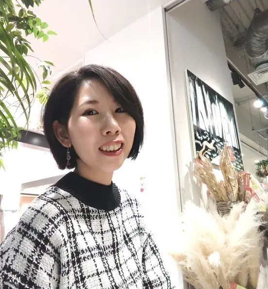 プロフィール