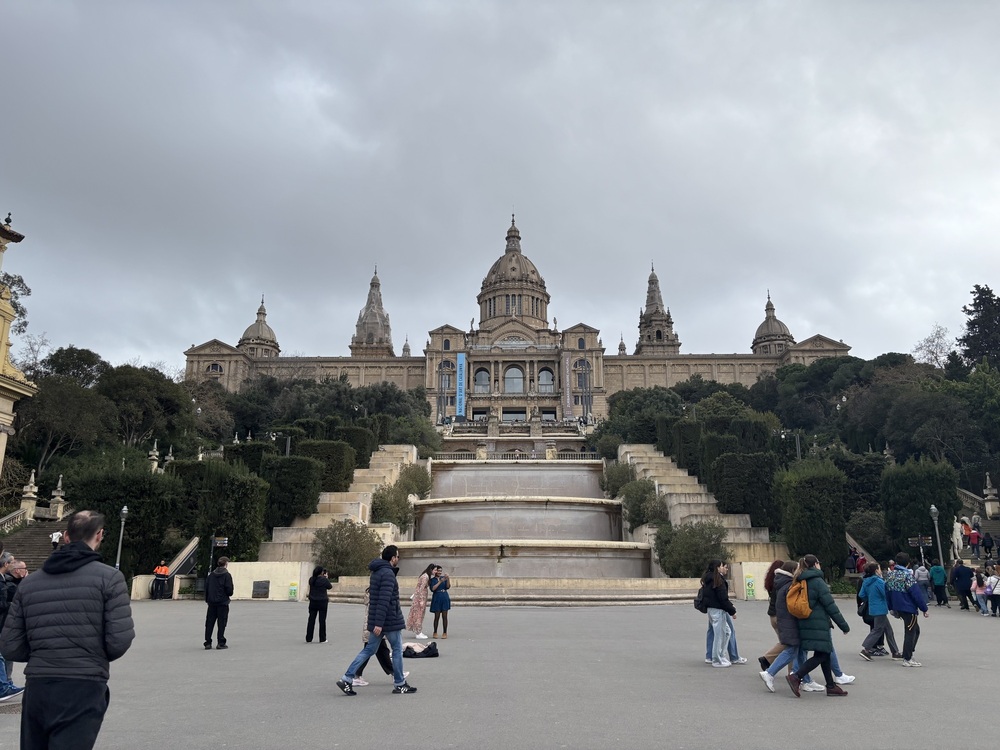 スペインに行ってきた① 出国からミロ美術館到着まで