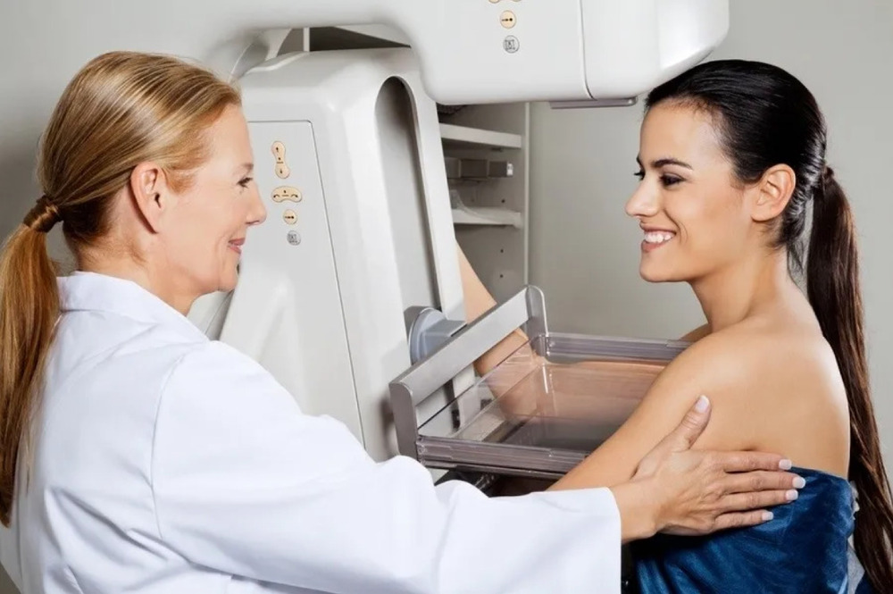 Giá xét nghiệm tầm soát ung thư hiện nay: Mỗi loại test có giá bao nhiêu?