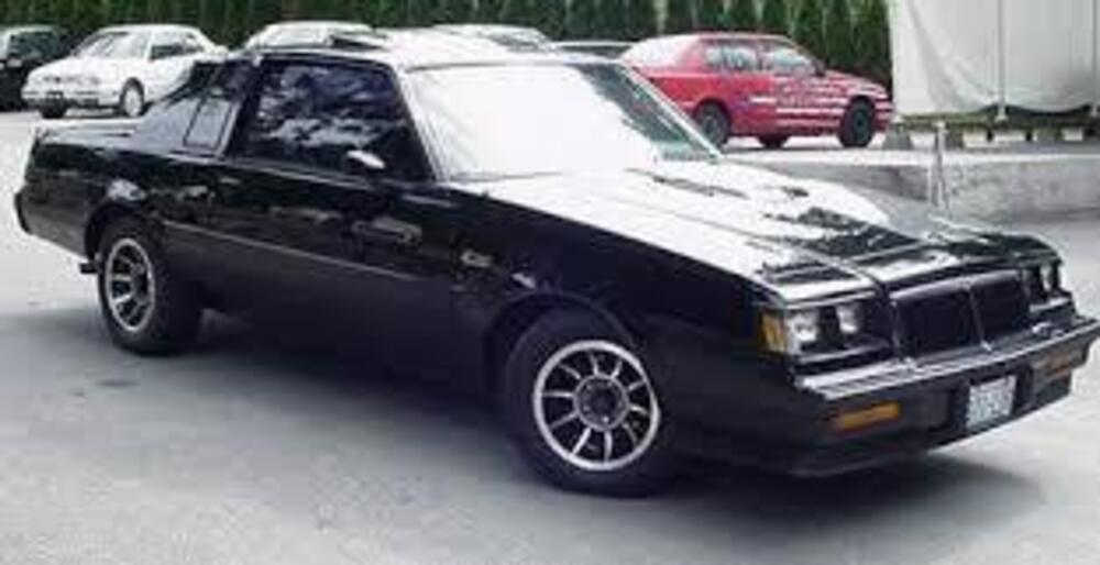 Difference Between 1984 Buick Regal Limited T-Type Grand National