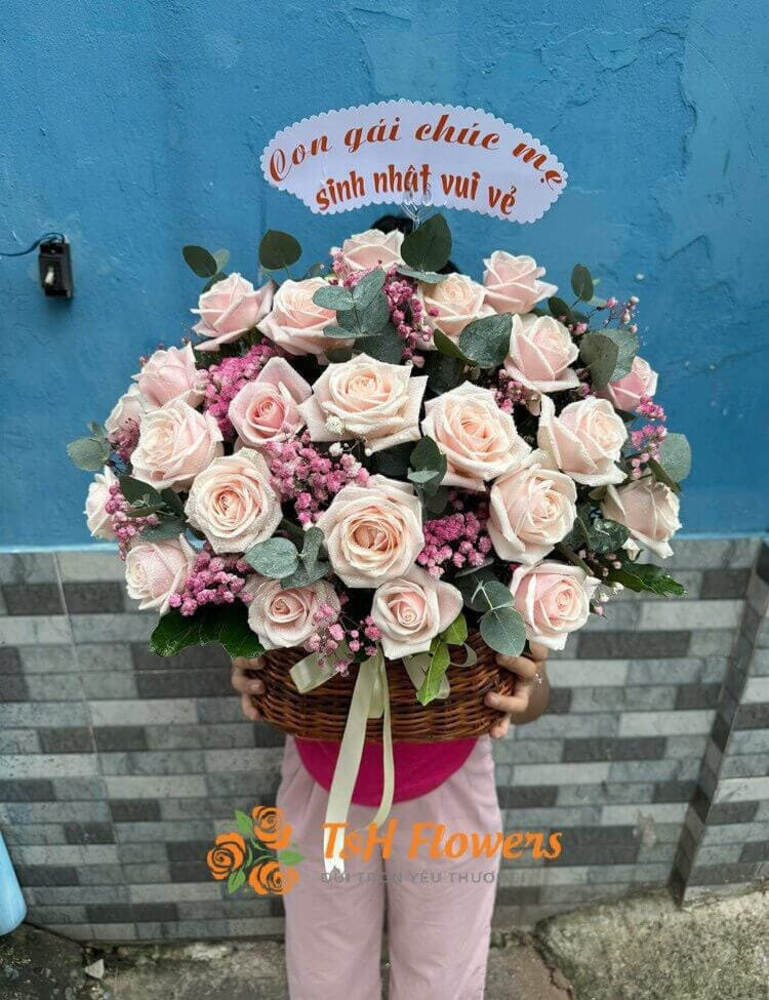 100+ Mẫu hoa tặng mẹ ý nghĩa khiến trái tim mẹ tan chảy