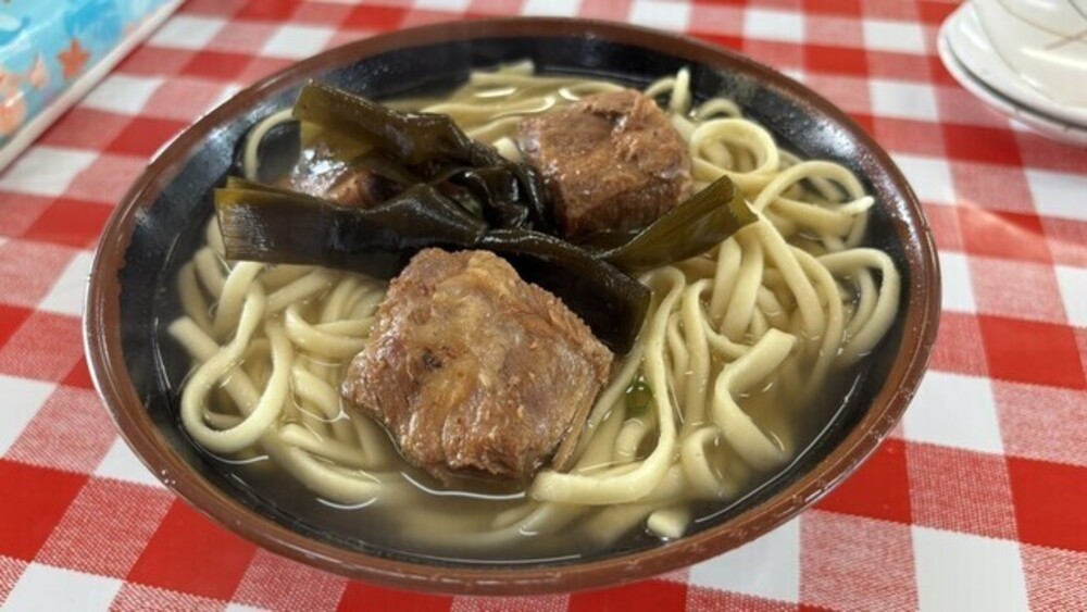 新しく「宮里そば」の記事を公開しました！